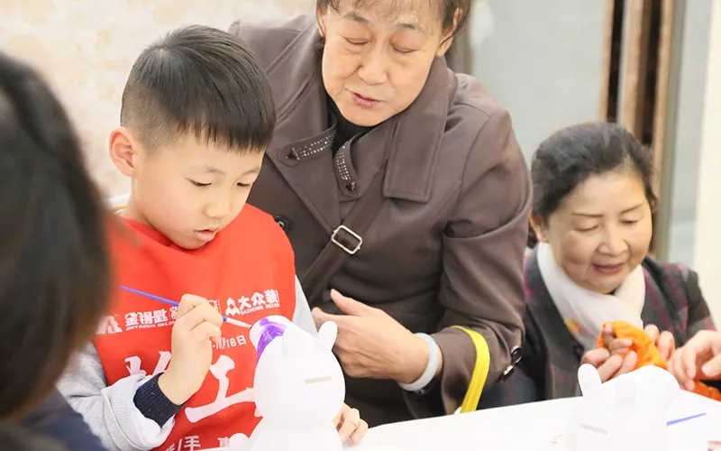 感恩回馈|金钥匙家装“亲子石膏娃娃彩绘”圆满结束